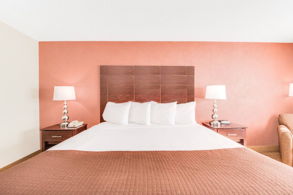 desk, laptop workspace, iron/ironing board, free cots/infant beds