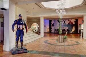 Sala de estar en el lobby