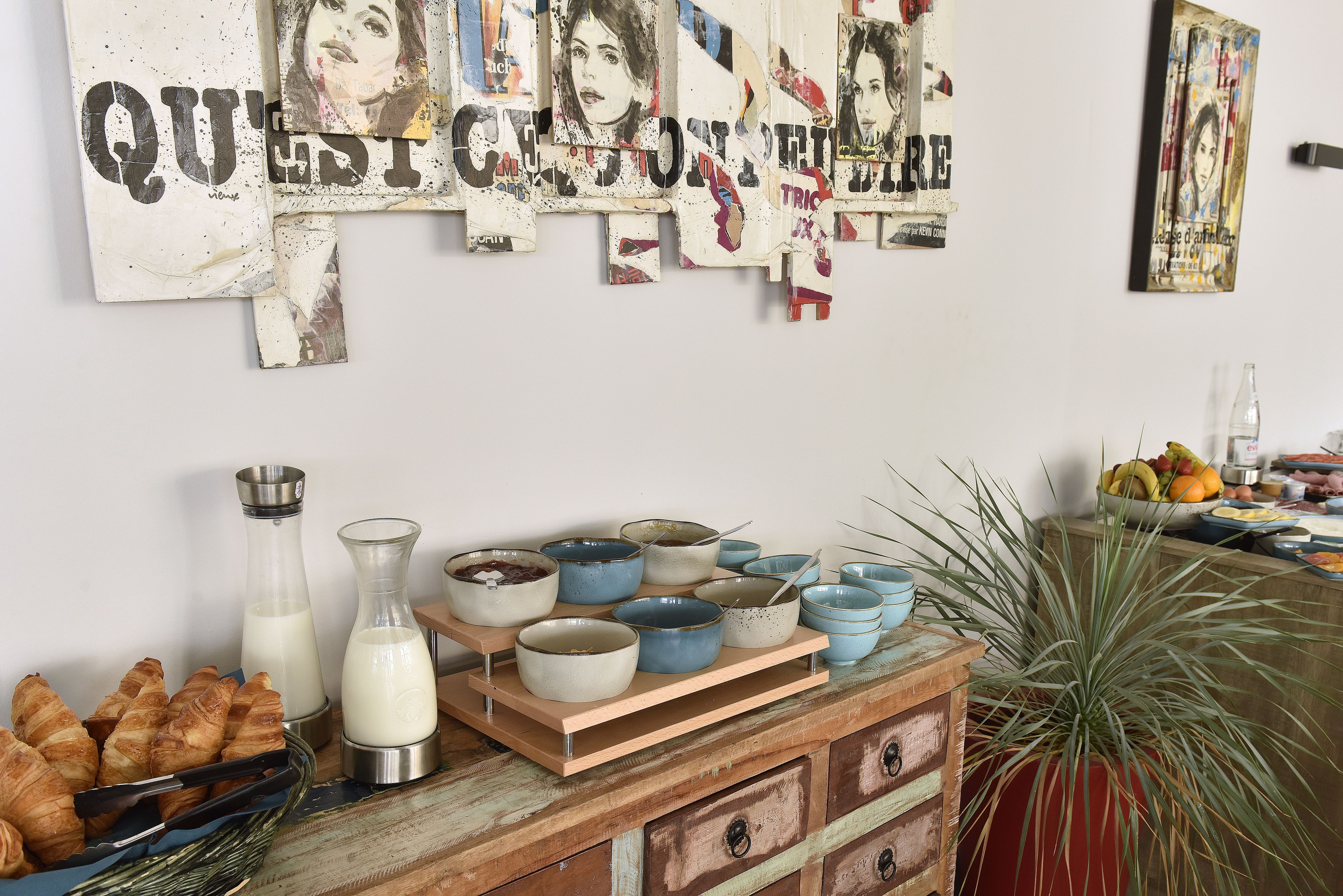 Photo - Arles Plaza
