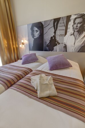 Twin Room | In-room safe, individually decorated, individually furnished