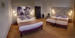 Chambre Quadruple Familiale | Coffres-forts dans les chambres, décoration personnalisée