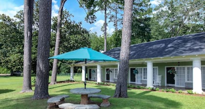 Days Inn by Wyndham Natchez