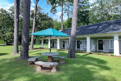 Days Inn by Wyndham Natchez