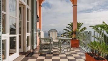 Superior-Suite (Atlantica) | Minibar (mit einigen kostenlosen Artikeln), Zimmersafe