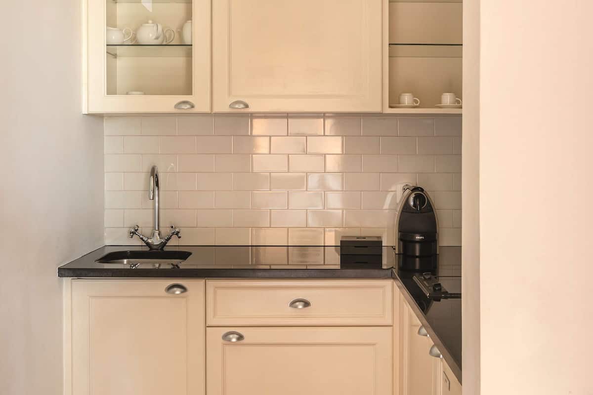 suite (winston churchill suite) | private kitchenette | coffee/tea maker, high chair