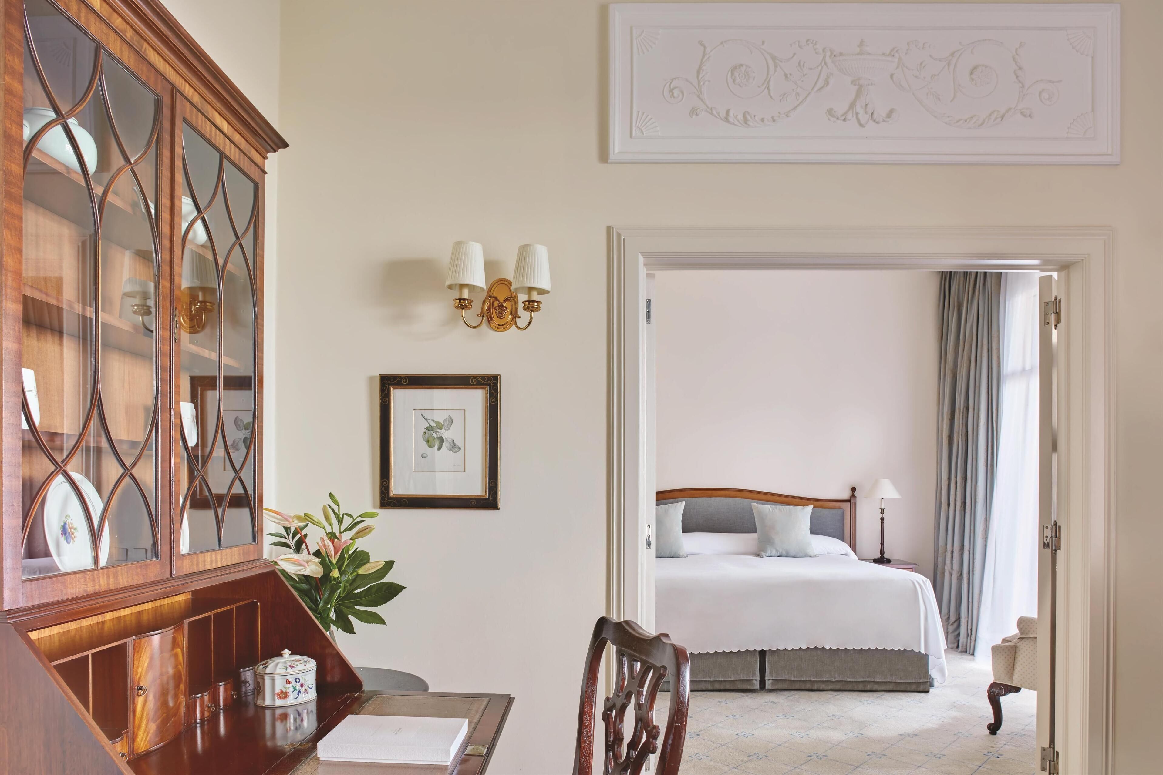 Superior Suite | Free minibar items, in-room safe, free cribs/infant beds, free WiFi