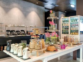 Daily buffet breakfast (EUR 18 per person)