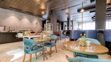 Daily buffet breakfast (EUR 18 per person)