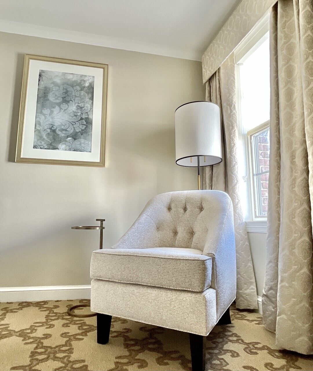 deluxe room, 1 king bed | 1 bedroom, premium bedding, desk, laptop workspace