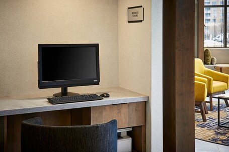 Delta Hotels by Marriott Toronto Mississauga - Image 29