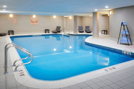 Delta Hotels by Marriott Toronto Mississauga - Image 2