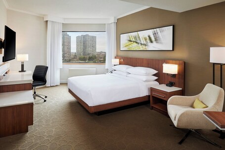 Delta Hotels by Marriott Toronto Mississauga - Image 57