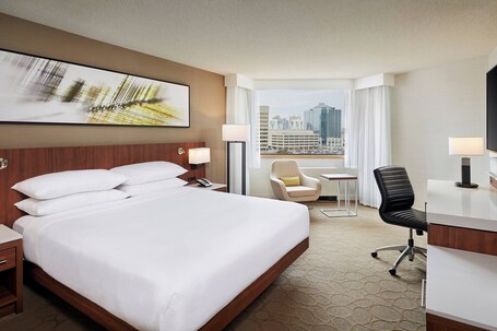 Delta Hotels by Marriott Toronto Mississauga - Image 53