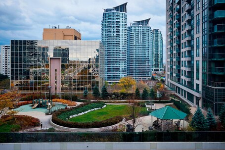 Delta Hotels by Marriott Toronto Mississauga - Image 1