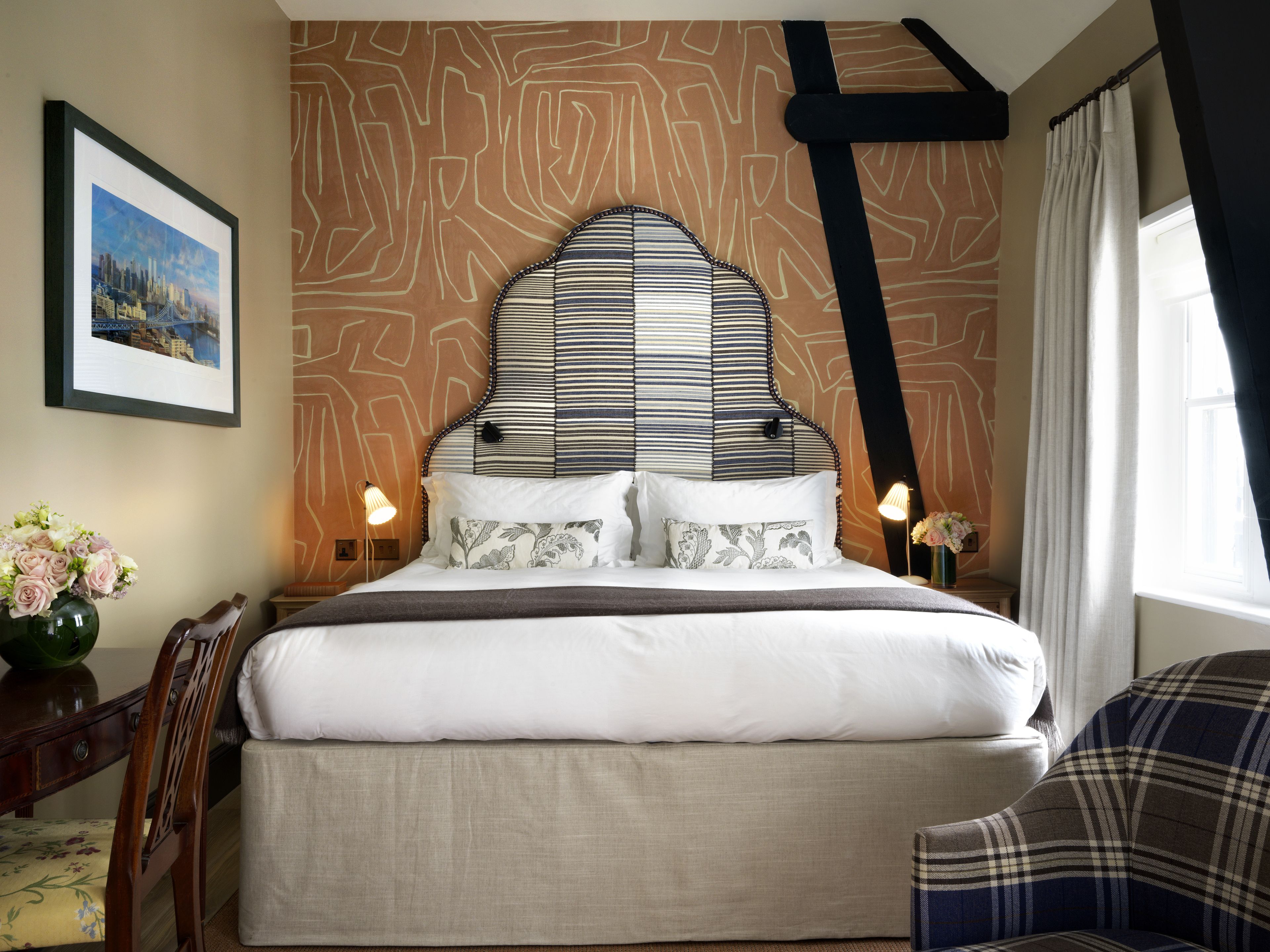 carriage house room | egyptian cotton sheets, premium bedding, free minibar items