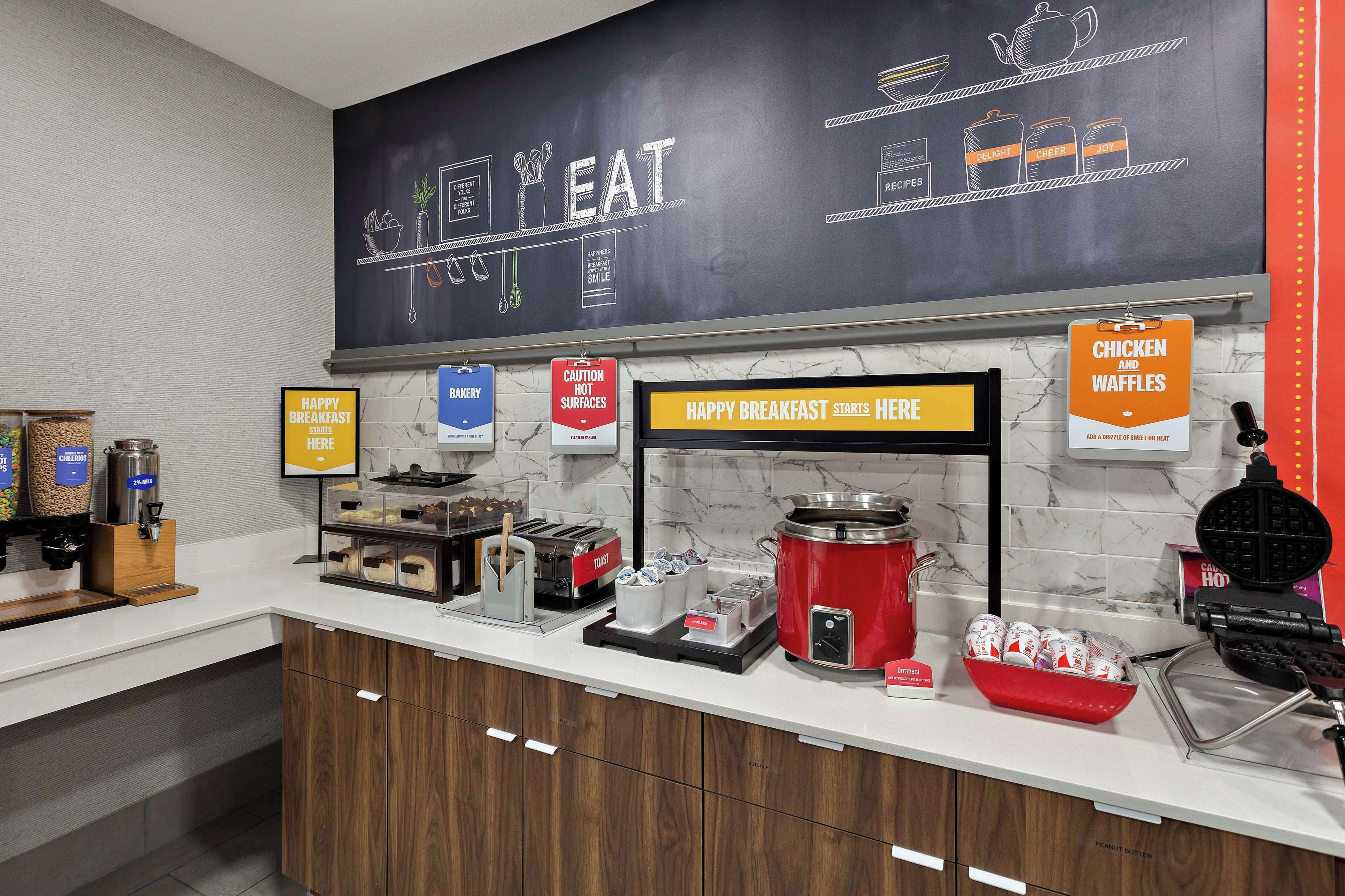 free daily continental breakfast