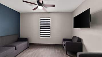 Suite, 2 camas de matrimonio, no fumadores | Cortinas opacas, sistema de insonorización, wifi gratis y ropa de cama