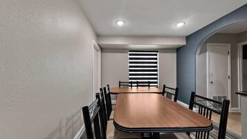 Bao gồm bữa sáng kiểu Âu hàng ngày