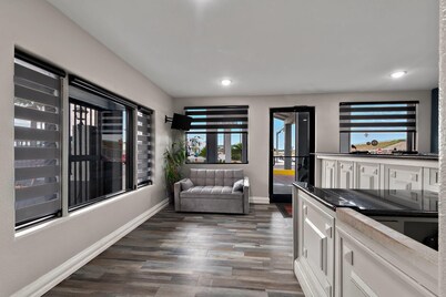 Econo Lodge Inn & Suites Laredo - Nuevo Laredo