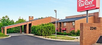 Red Roof Inn & Suites Lexington - Hamburg