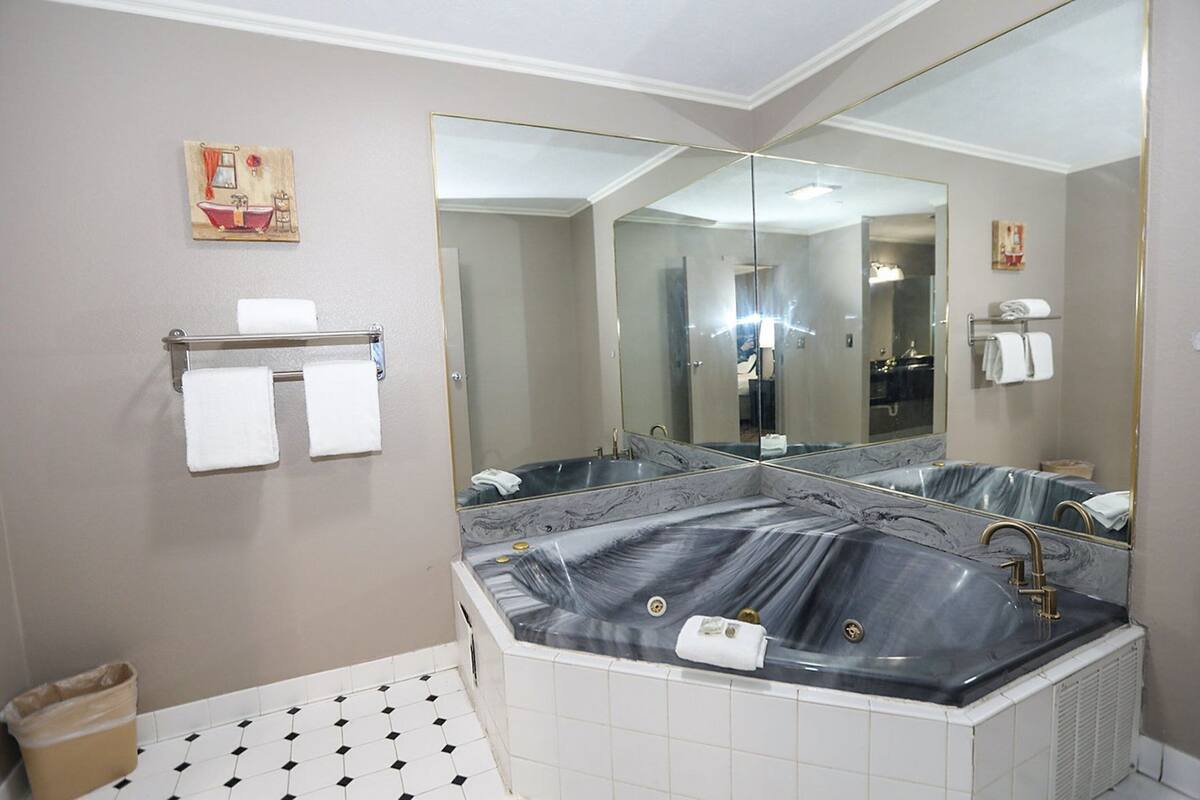 Bathroom | Hair dryer, towels, soap, shampoo