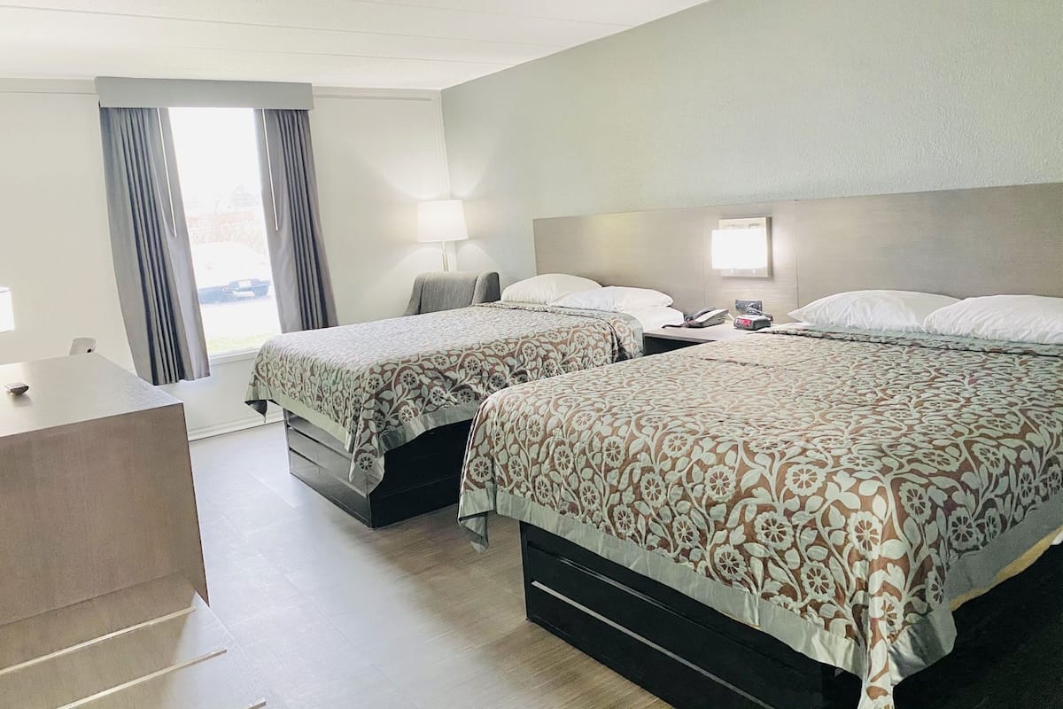 Desk, blackout drapes, iron/ironing board, free WiFi