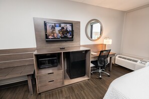 Desk, blackout drapes, iron/ironing board, free WiFi