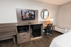 Desk, blackout drapes, iron/ironing board, free WiFi