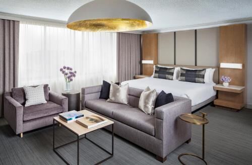 In-room safe, laptop workspace, blackout drapes, iron/ironing board