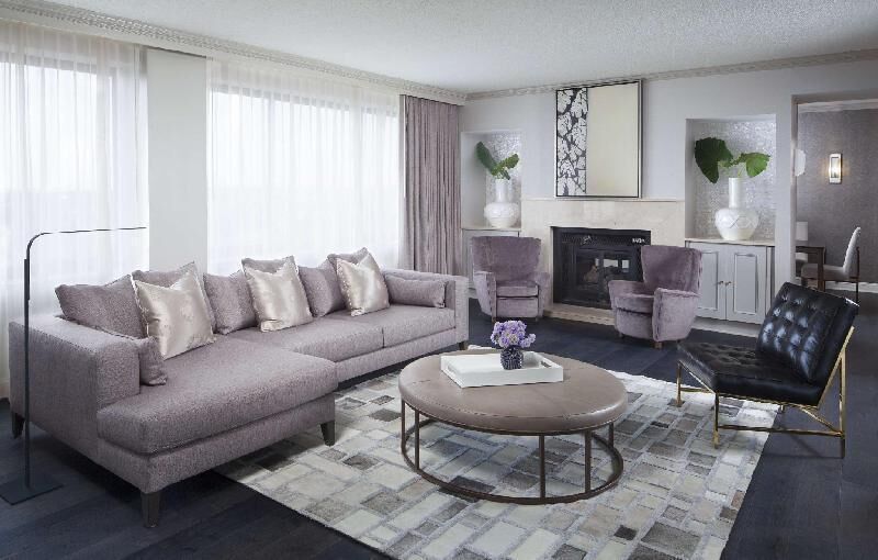 Living area | 55-inch TV with cable channels
