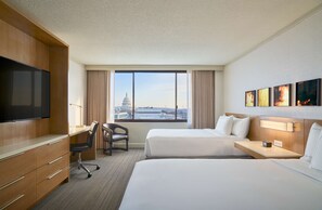 Chambre, 2 lits doubles (Capitol View) | Coffres-forts dans les chambres