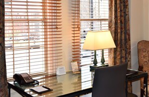 View from room - Hotel Lombardy (Washington)