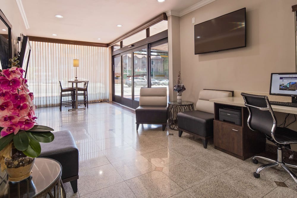 Best Western Hollywood Plaza Hotel - Walk of Fame Film City LA