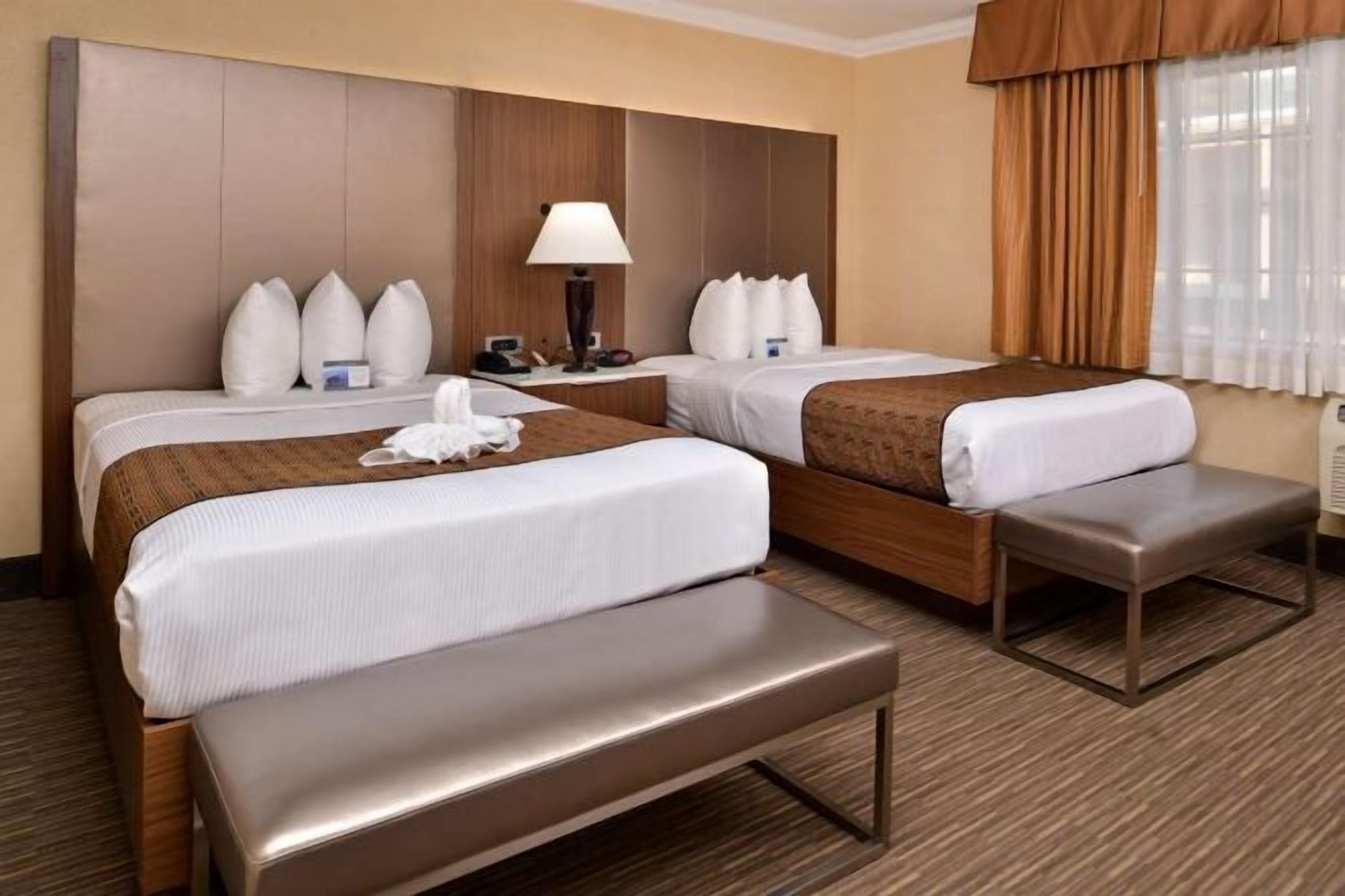 In-room safe, desk, laptop workspace, blackout curtains