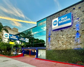 Exterior - Best Western Hollywood Plaza Hotel - Walk of Fame Film City LA (Los Angeles)