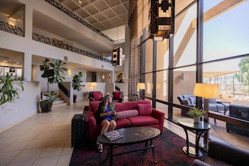 Sitting area in hotel lobby at The McCormick Scottsdale