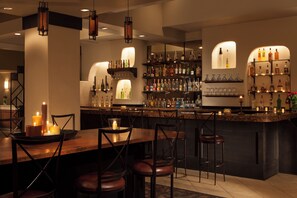 Bar (on property) - The McCormick Scottsdale (Paradise Valley)