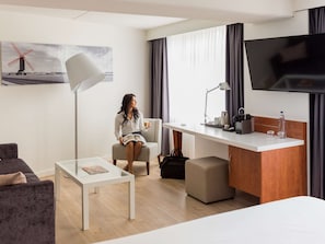 Superior Room, 1 King Bed with Sofa bed, Non Smoking | In-room safe, desk, blackout drapes, iron/ironing board