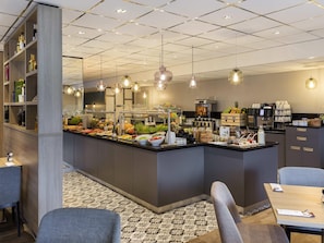Breakfast, lunch and dinner served - Mercure Hotel Amsterdam West (Amsterdam)