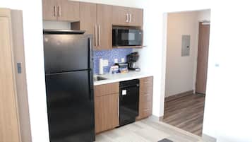 In-room safe, iron/ironing board, free rollaway beds, free WiFi