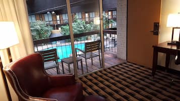 Deluxe Room, 2 Queen Beds, 2nd Floor Courtyard View with Balcony | Balcony view