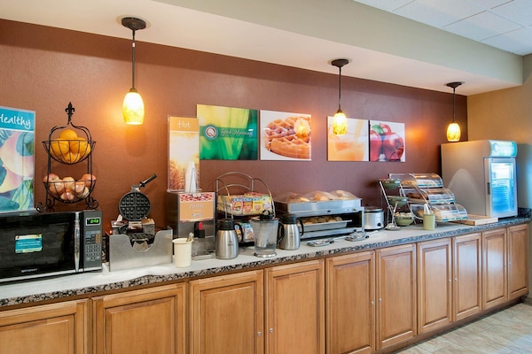 Free daily full breakfast