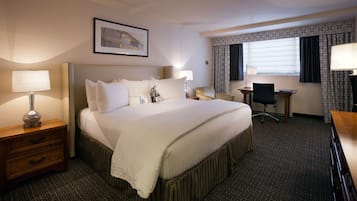 Frette Italian sheets, premium bedding, in-room safe, desk