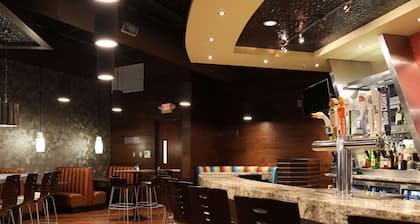 DoubleTree by Hilton Omaha Southwest