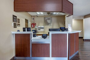 Lobby - Comfort Inn Rockford near Casino District (Rockford)