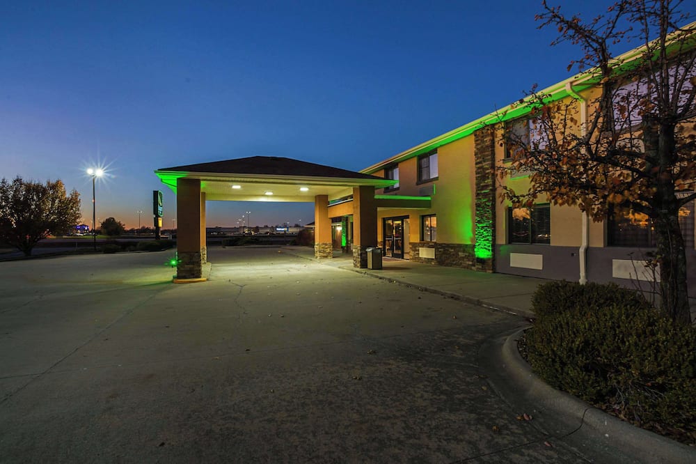 Quality Inn Carbondale University area