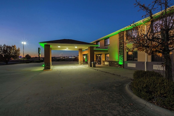 Exterior - Quality Inn Carbondale University area (Carbondale)