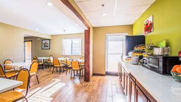 Termasuk sarapan bufet