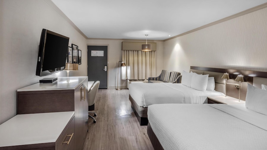 Best Western Plus Executive Suites