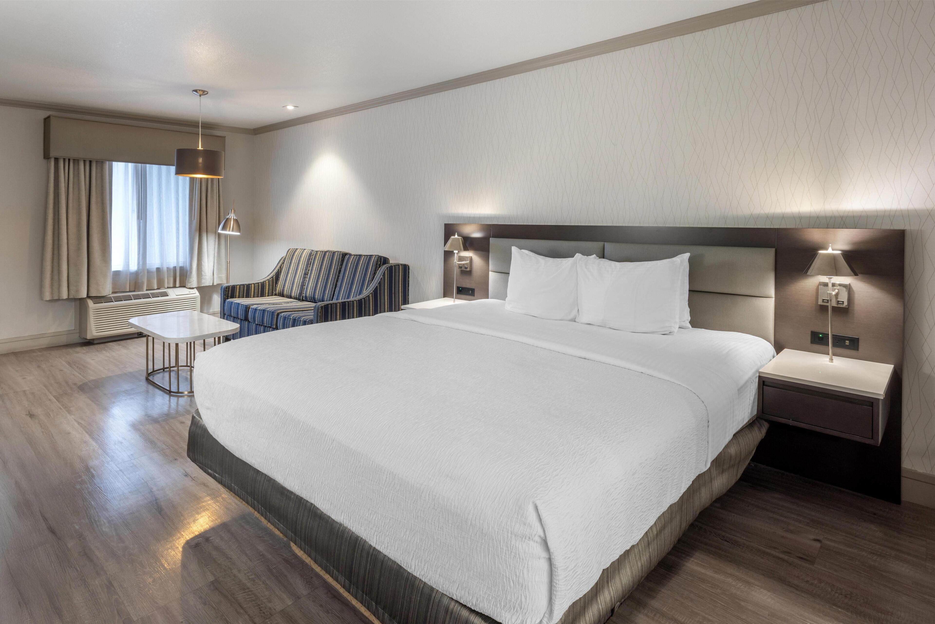 Ropa de cama de alta calidad y escritorio 